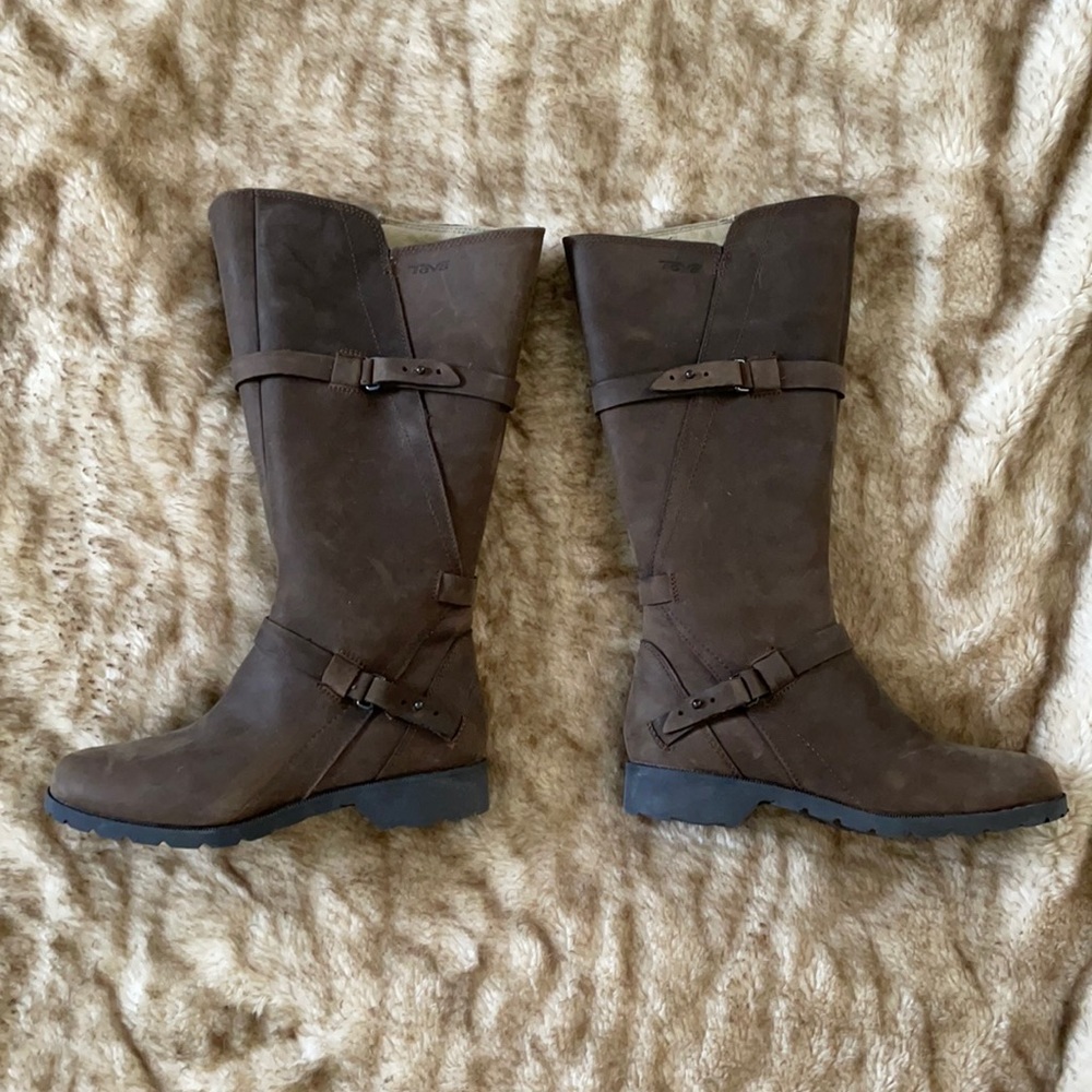 Women’s Teva Waterproof Leather boots